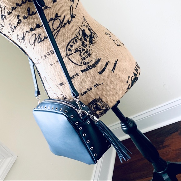 LUANA ITALIAN LEATHER Wide strap shoulder Bag - Picture 7 of 8